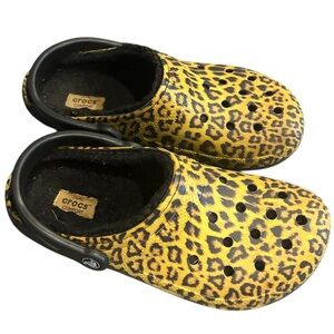 CROCS cheetah print fuzzy lined